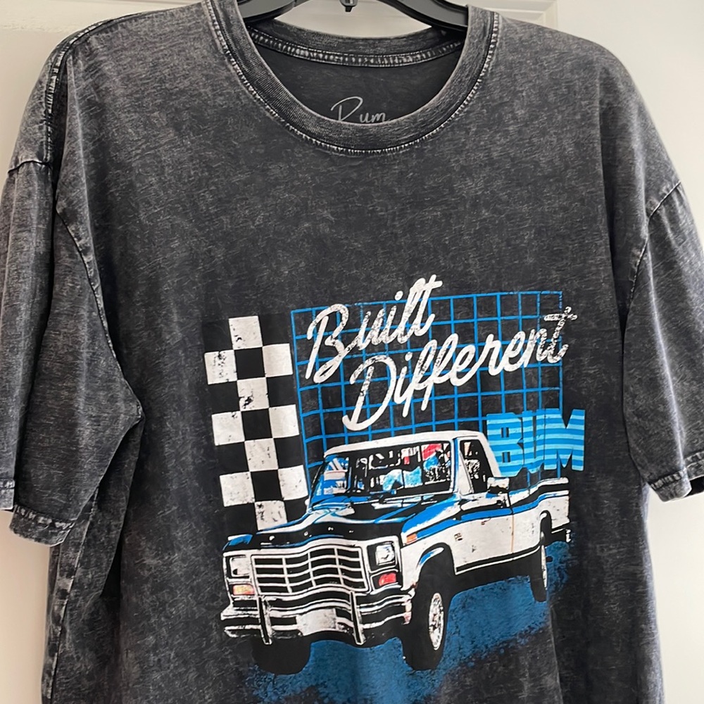 Cbum tee